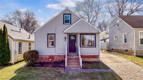 1610 Colonial Blvd NE, Canton, OH 44714