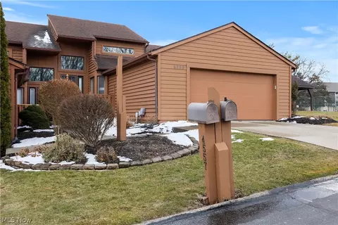 4559 Oakhill Blvd, Lorain, OH 44053