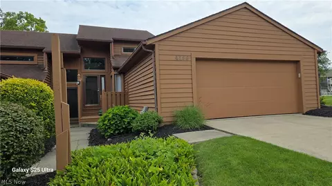 4559 Oakhill Blvd, Lorain, OH 44053