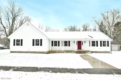 6306 State Route 45, Bristolville, OH 44402