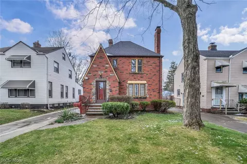 15812 Judson Dr, Cleveland, OH 44128