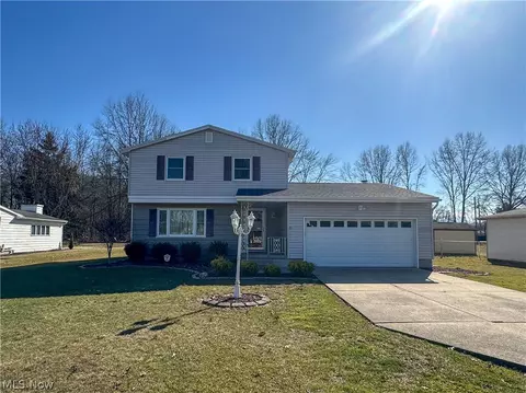 4363 Timberbrook Dr, Canfield, OH 44406