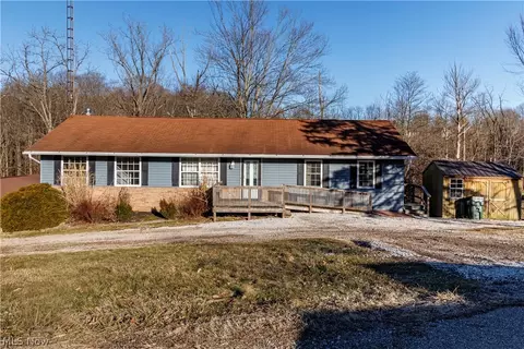 5814 Laura Ave, Homeworth, OH 44634