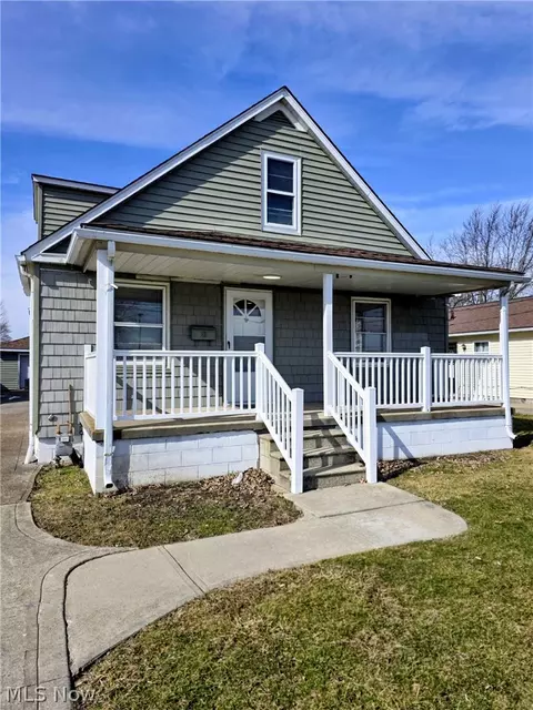 2606 Oberlin Ave, Lorain, OH 44052