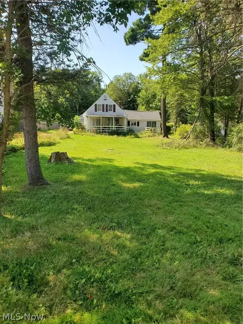 32700 Pettibone Rd, Solon, OH 44139