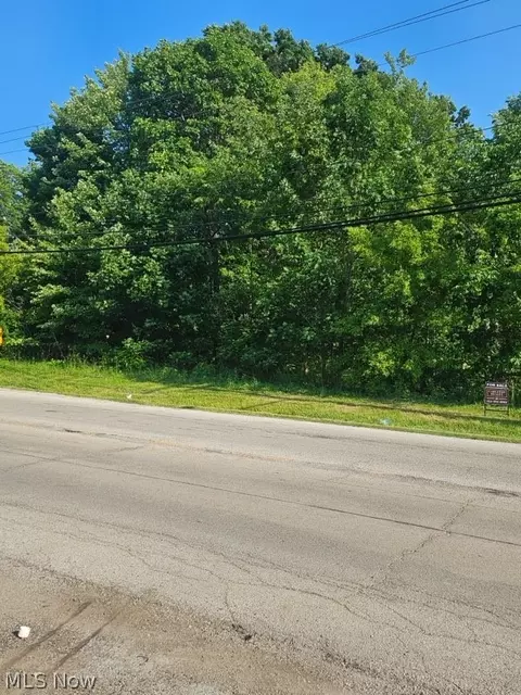 Carpenter W 19th Road, Ashtabula, OH 44004