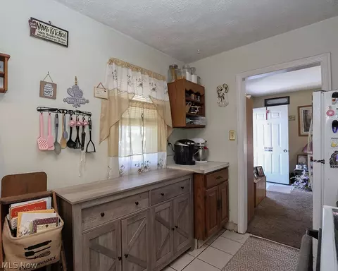 805 Clark St, Elyria, OH 44035 photo 8