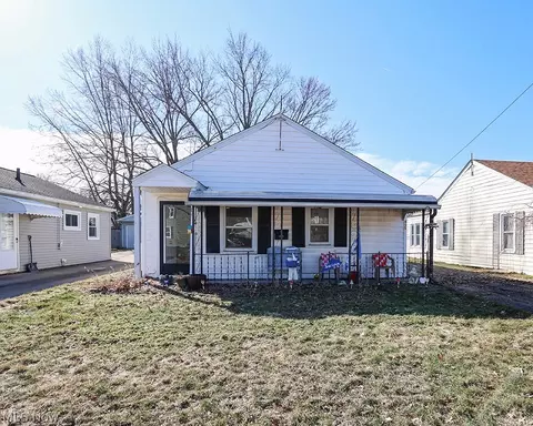 805 Clark St, Elyria, OH 44035