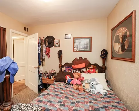 805 Clark St, Elyria, OH 44035 photo 15