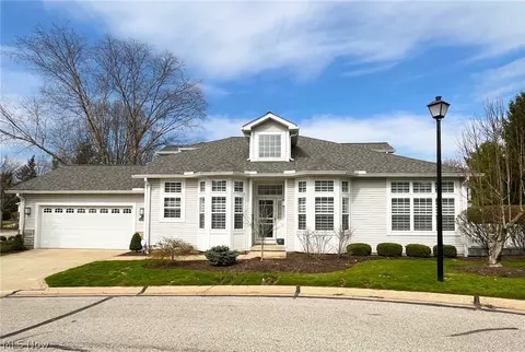 15 Orchard Cir, Orange, OH 44022