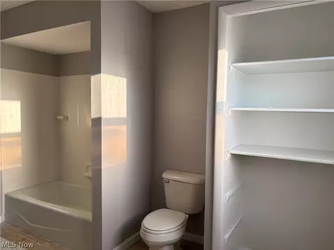 Bath - 114 Timberlane Dr, Elyria, OH 44035 photo 2 of 3