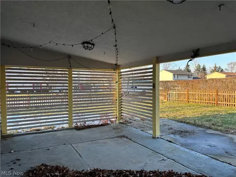 Exterior - 114 Timberlane Dr, Elyria, OH 44035 photo 5 of 6