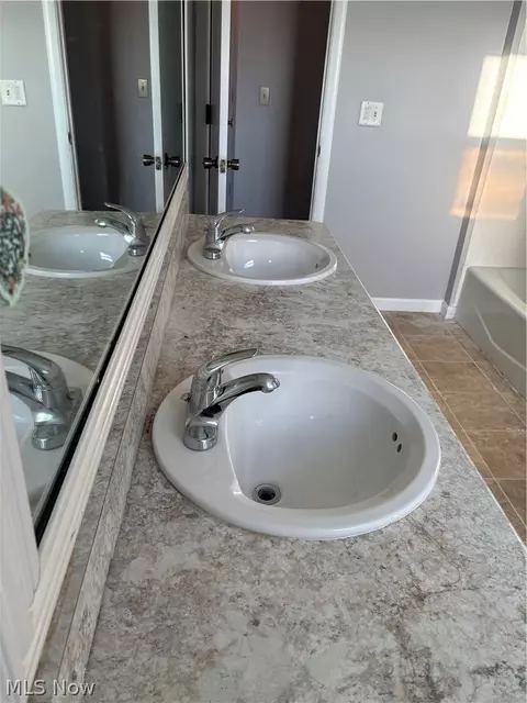 Bath - 114 Timberlane Dr, Elyria, OH 44035 photo 1 of 3