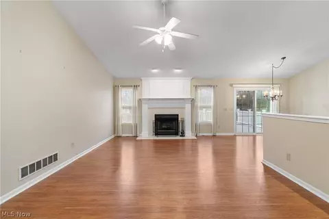 4232 Mayfair Dr, Brunswick, OH 44212 photo 4