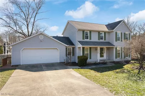 6496 Sandava Ave NW, Canton, OH 44718