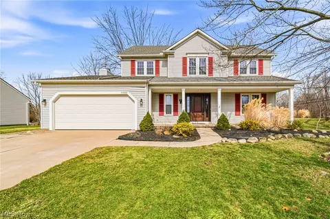 32068 Dorchester Dr, Avon Lake, OH 44012