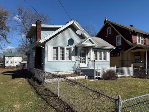 72 Labelle Ave, Youngstown, OH 44507