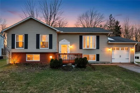 54 Park Rd, Painesville, OH 44077