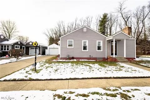 531 Avondale St, Malvern, OH 44644