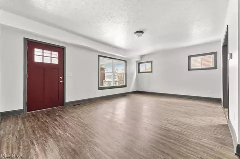 Living - 840 E Buchtel Ave, Akron, OH 44305 photo 2 of 6