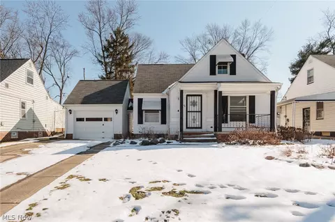 94 Southwick Dr, Bedford, OH 44146