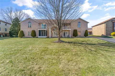 930 Pearson Cir, Boardman, OH 44512