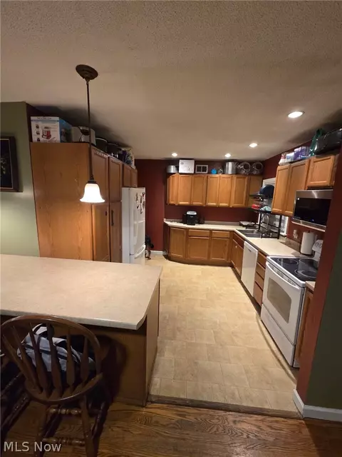 210 Biggs Ave, Conesville, OH 43811 photo 7