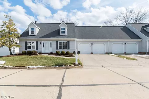443 Scarborough Ln #443, Painesville, OH 44077