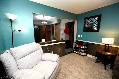Living - 223 Naples Dr, Elyria, OH 44035 photo 2 of 5