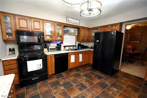 Kitchen - 223 Naples Dr, Elyria, OH 44035 photo 1 of 2