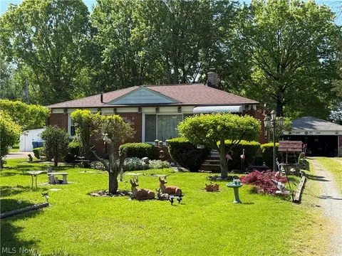 37891 Lake Dr, Avon, OH 44011