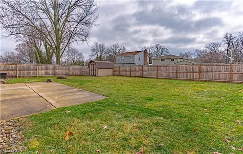Exterior - 835 Larkridge Ave, Boardman, OH 44512 photo 2 of 6