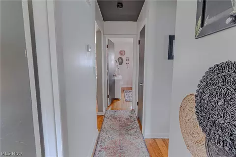Entry Way - 835 Larkridge Ave, Boardman, OH 44512 photo 4 of 5