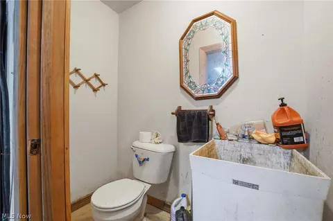 Bath - 3913 Ninevah Rd, Ashtabula, OH 44004 photo 2 of 2