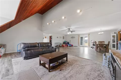 Living - 3913 Ninevah Rd, Ashtabula, OH 44004 photo 1 of 1