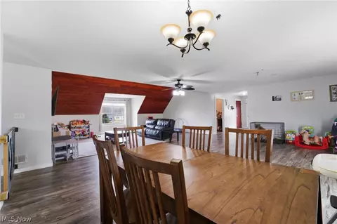 Dining - 3913 Ninevah Rd, Ashtabula, OH 44004 photo 1 of 1