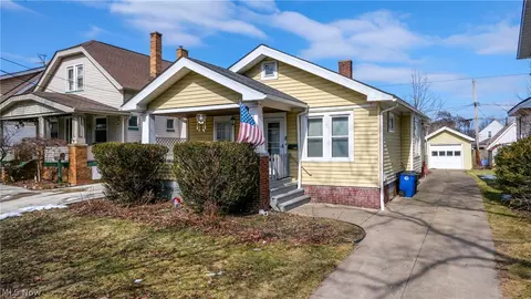3106 Hillcrest Ave, Cleveland, OH 44109