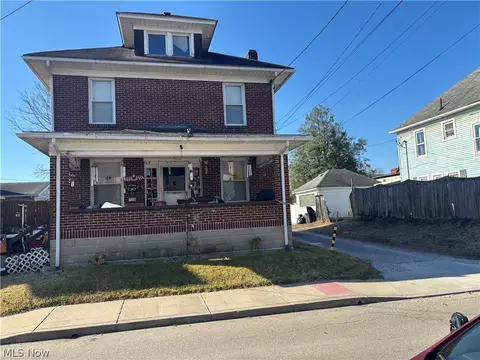 1014 18th St, Parkersburg, WV 26101