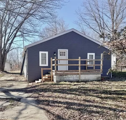 6759 Sumner Rd, Ravenna, OH 44266