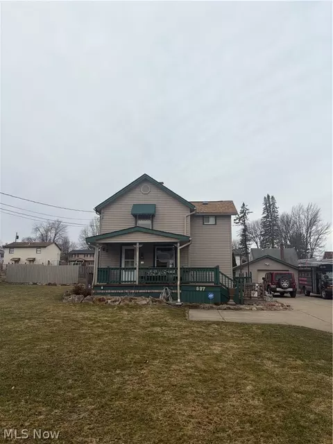 537 7th St, Struthers, OH 44471