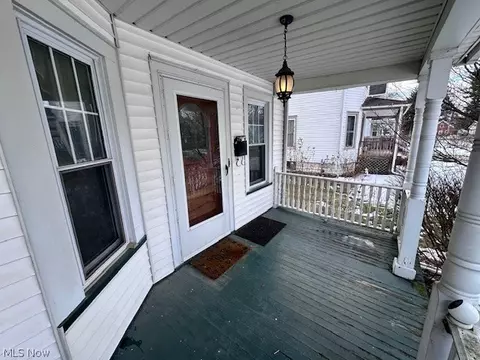 Exterior - 119 Cornell Ave, Elyria, OH 44035 photo 3 of 8