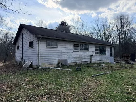 6223 Wayland Rd, Ravenna, OH 44266