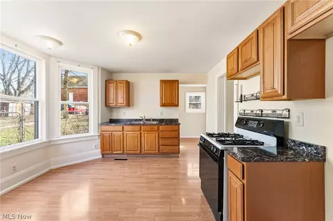 313 E Seventh St, Salem, OH 44460 photo 5