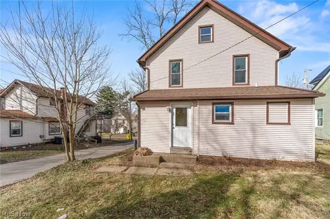 313 E Seventh St, Salem, OH 44460 photo 2