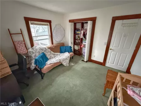 Bedroom - 355 Kenyon Ave, Elyria, OH 44035 photo 2 of 5