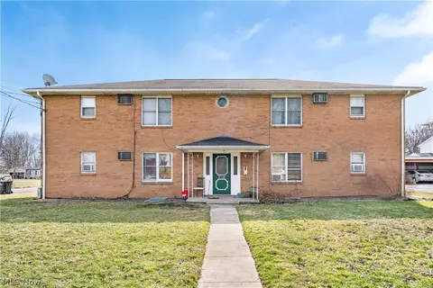 895 Cook Ave, Youngstown, OH 44512