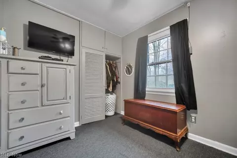 Bedroom - 4875 Marigold Rd, Mentor, OH 44060 photo 2 of 5