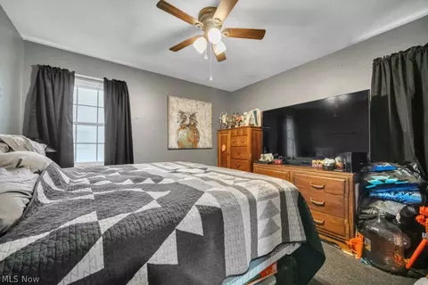 Bedroom - 4875 Marigold Rd, Mentor, OH 44060 photo 3 of 5