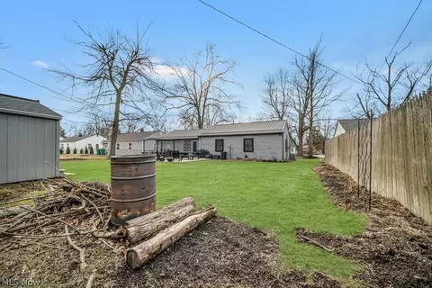 Exterior - 4875 Marigold Rd, Mentor, OH 44060 photo 3 of 6