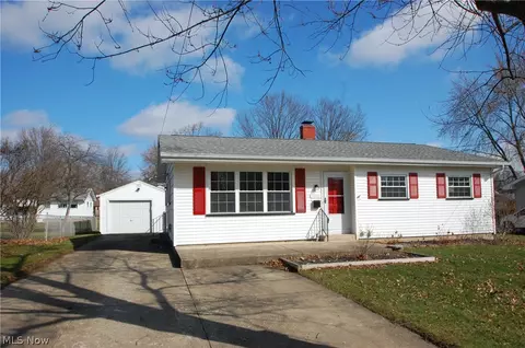 3930 Brandomyne Ave, Youngstown, OH 44511